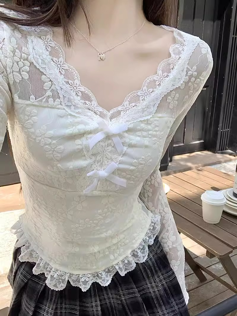 Pure Desire Lace Trim V-Neck T - đánh giá và giá Resin Vat